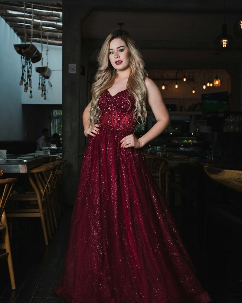 Exclusieve jurk Celeste in bordeaux